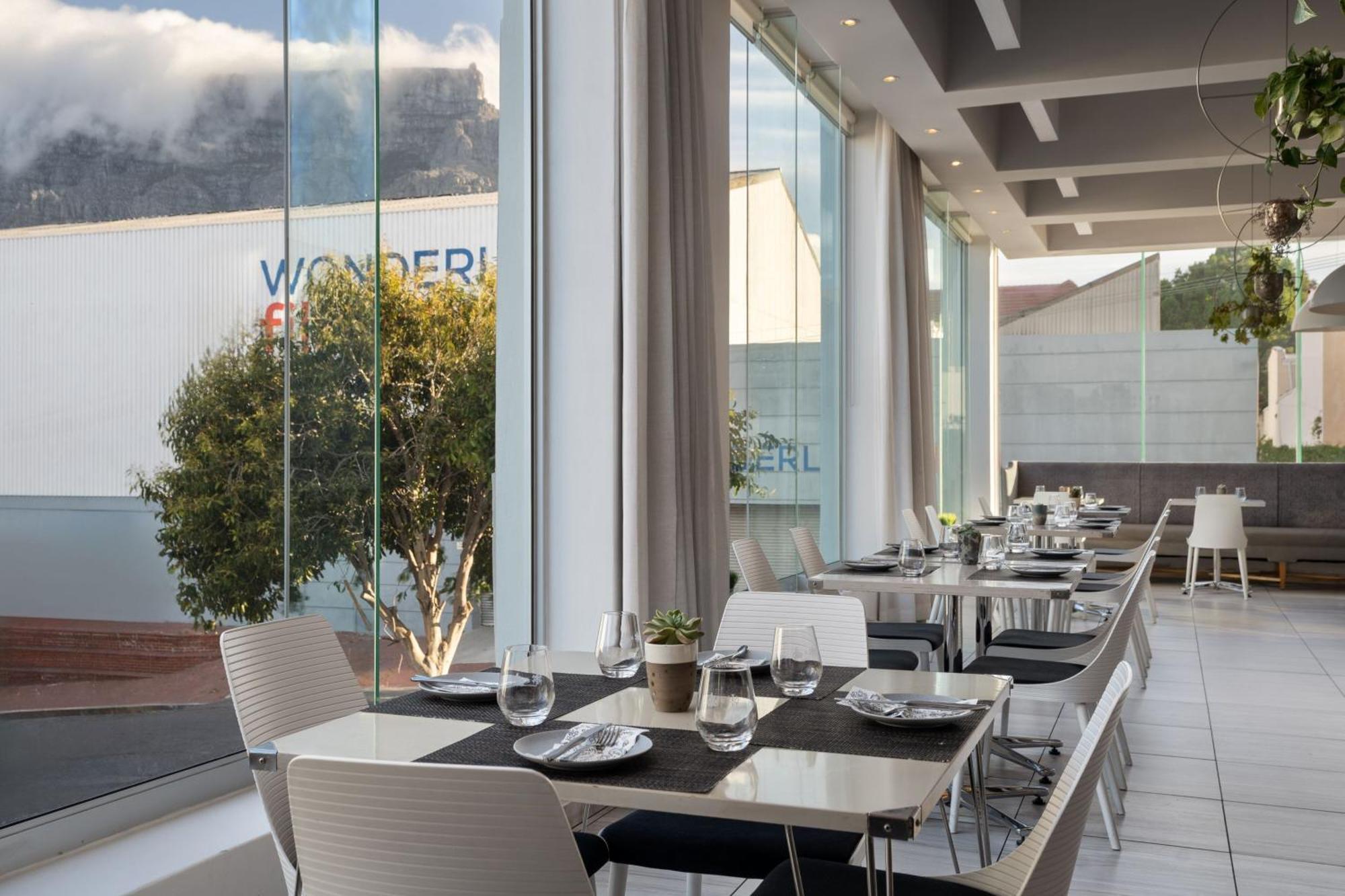 Protea Hotel Fire & Ice By Marriott Fokváros Kültér fotó