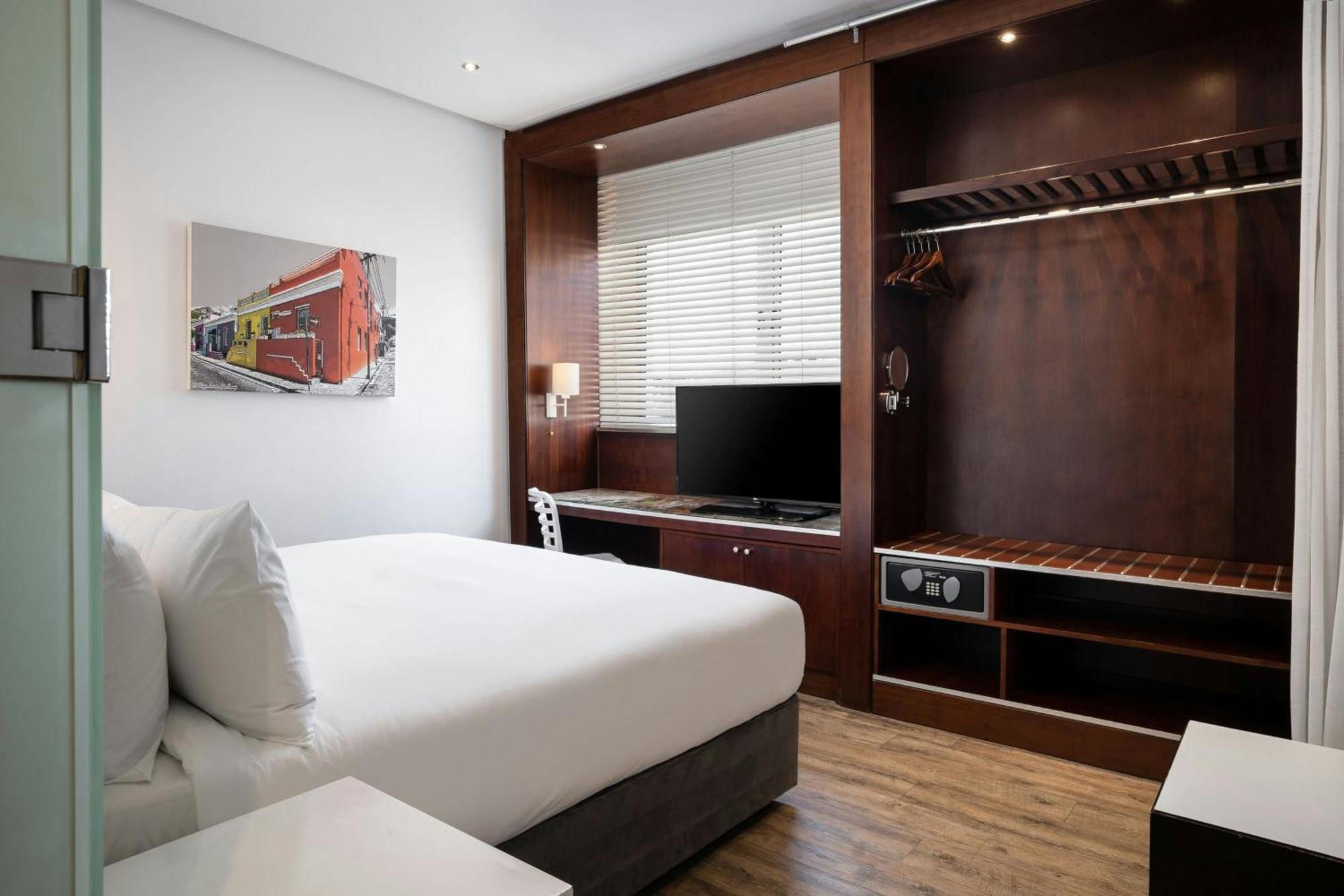 Protea Hotel Fire & Ice By Marriott Fokváros Kültér fotó